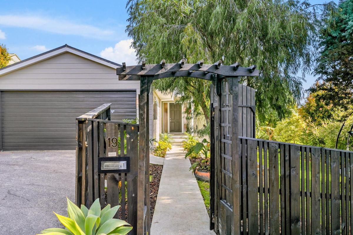 Peaceful Oasis In The Heart Of Stanmore Bay Whangaparaoa Exterior photo